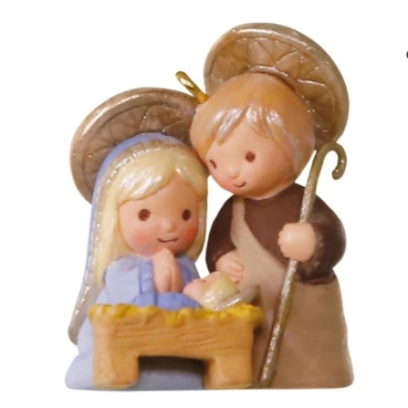 Hallmark 995QXM8595 Miniature Holy Family Keepsake Christmas Ornaments - Picture 2 of 2